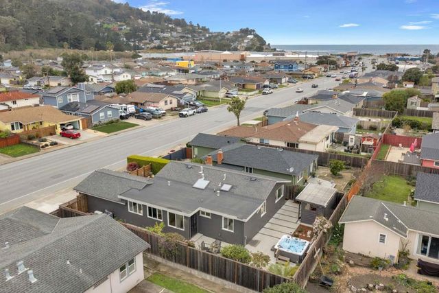 695 Linda Mar Boulevard, Pacifica, CA 94044