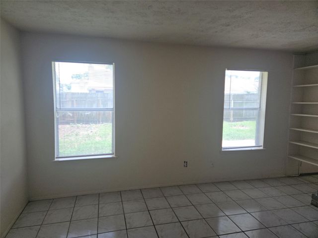 18539 Lippizaner Drive, Cypress, TX 77433