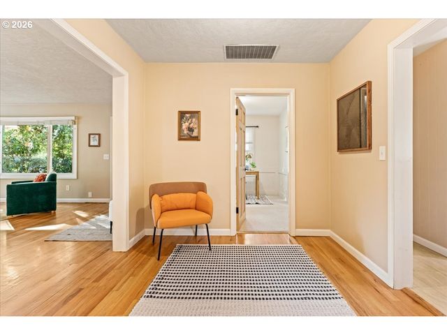 9810 Sw 55TH Ave, Portland, OR 97219
