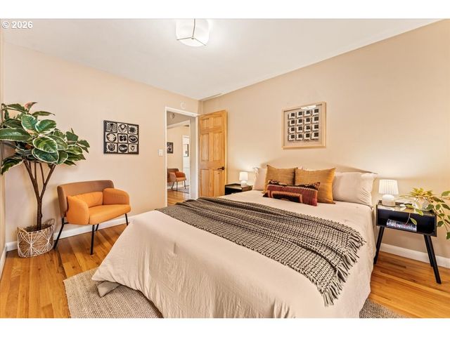 9810 Sw 55TH Ave, Portland, OR 97219