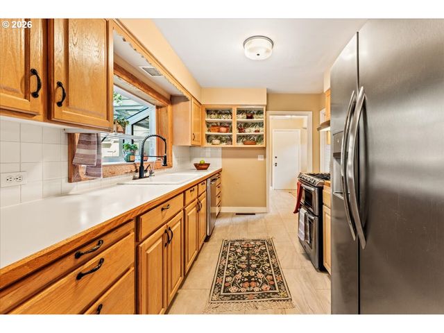 9810 Sw 55TH Ave, Portland, OR 97219
