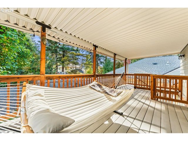 9810 Sw 55TH Ave, Portland, OR 97219