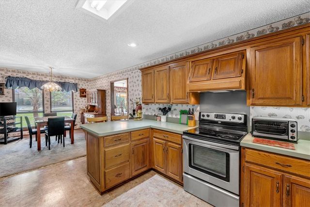 2834 S College Drive, Fayetteville, AR 72701