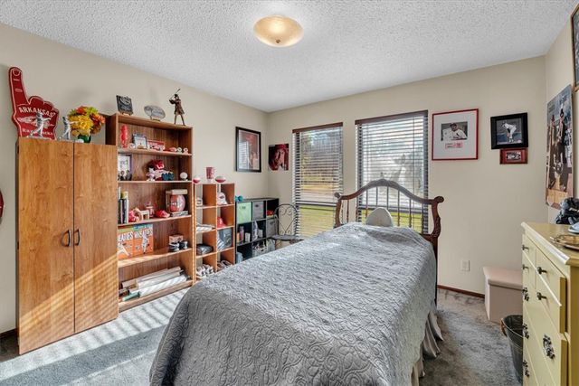 2834 S College Drive, Fayetteville, AR 72701