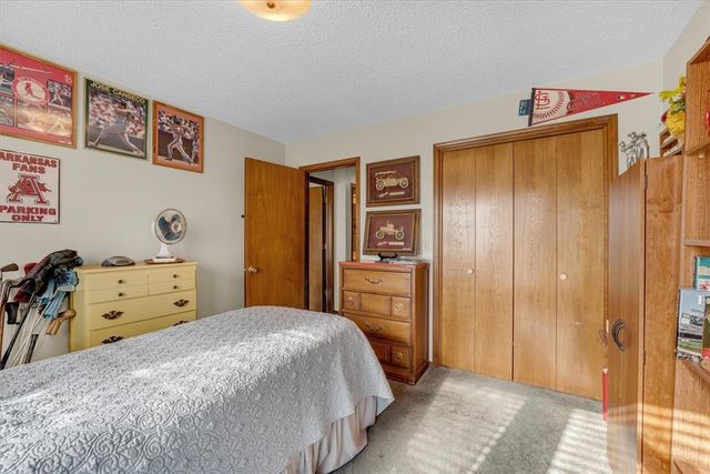 2834 S College Drive, Fayetteville, AR 72701