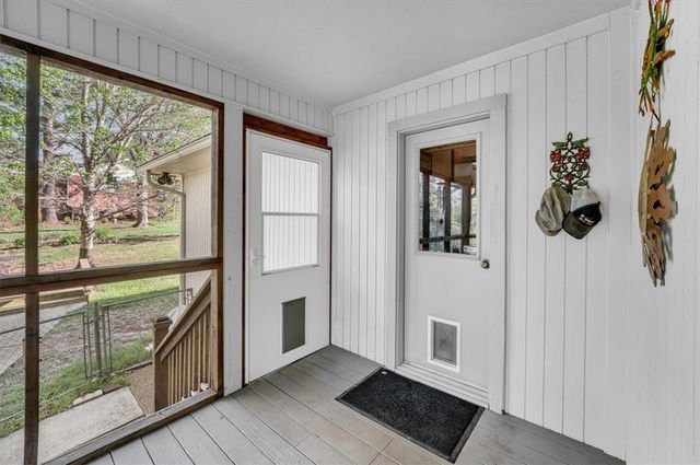 2834 S College Drive, Fayetteville, AR 72701