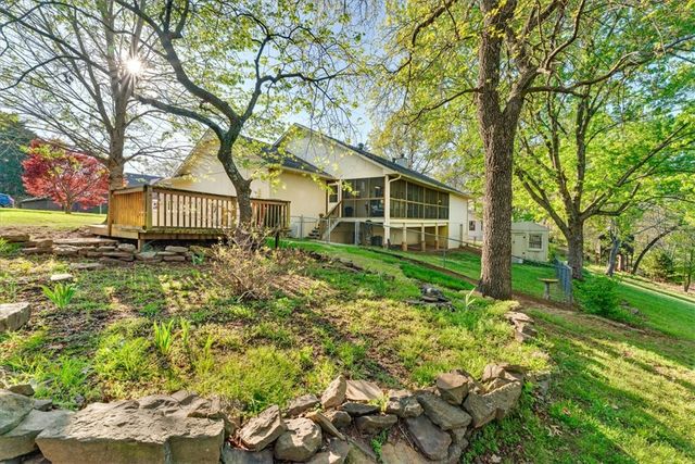 2834 S College Drive, Fayetteville, AR 72701