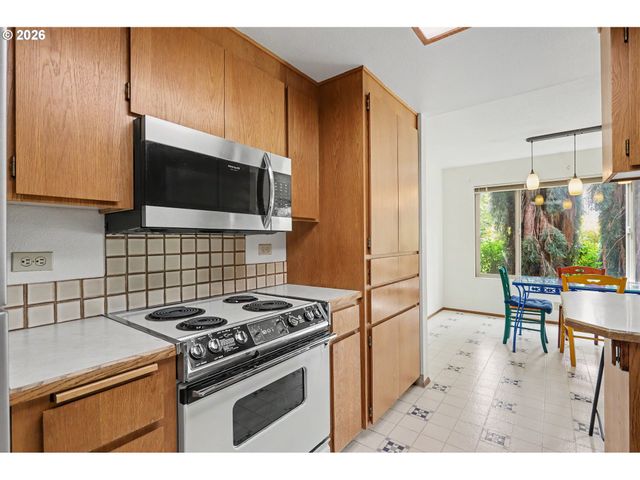 2516 Se BAYPOINT Dr L32, Vancouver, WA 98683