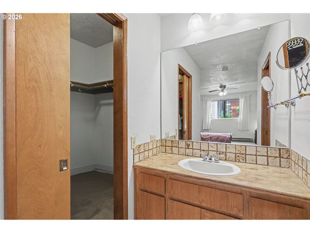 2516 Se BAYPOINT Dr L32, Vancouver, WA 98683