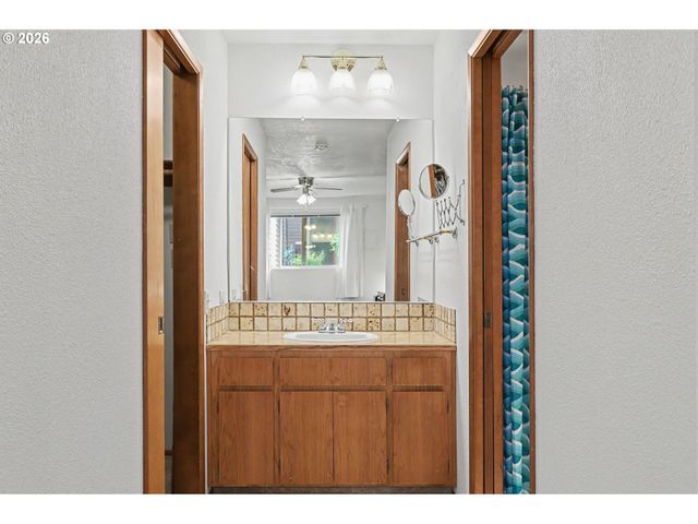 2516 Se BAYPOINT Dr L32, Vancouver, WA 98683