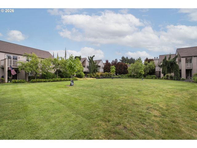 2516 Se BAYPOINT Dr L32, Vancouver, WA 98683