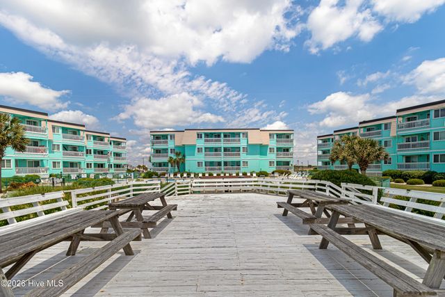 301 E Commerce Way Road 255 Sea Spray, Atlantic Beach, NC 28512