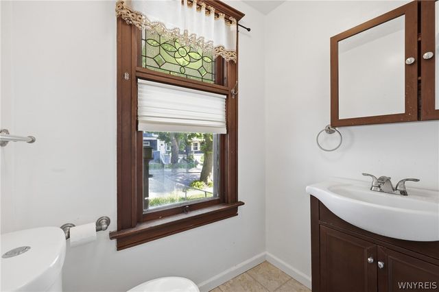 39 Kamper Avenue, Buffalo, NY 14210