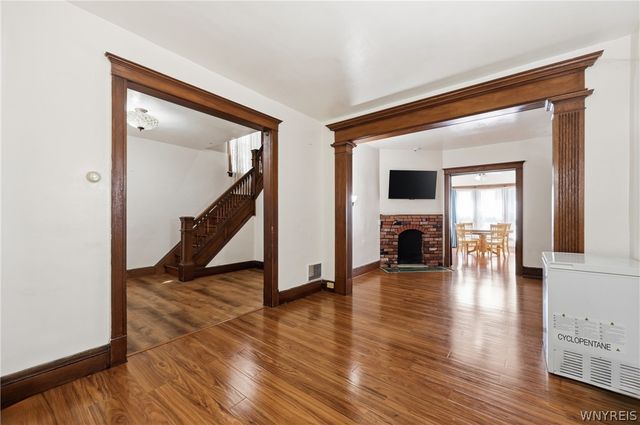 39 Kamper Avenue, Buffalo, NY 14210