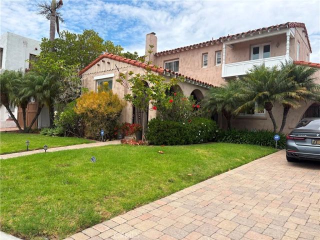 3647 Hyacinth, San Diego, CA 92106