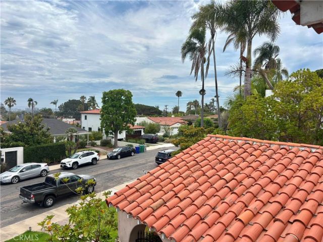 3647 Hyacinth, San Diego, CA 92106