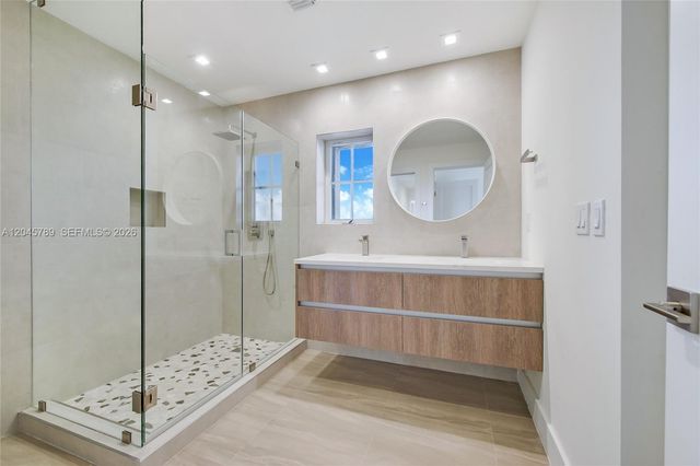 120 Salamanca Ave PH, Coral Gables, FL 33134