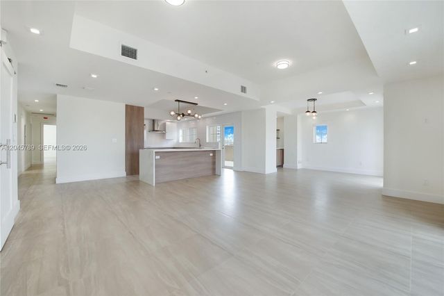 120 Salamanca Ave PH, Coral Gables, FL 33134