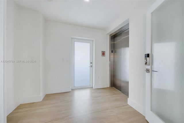 120 Salamanca Ave PH, Coral Gables, FL 33134