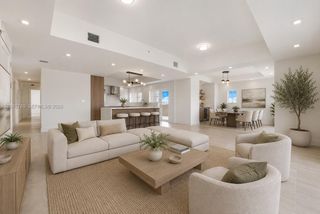 120 Salamanca Ave PH, Coral Gables, FL 33134