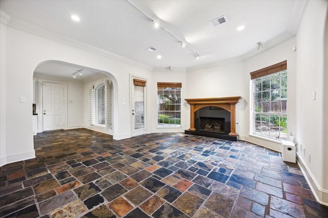 14022 Barnhart Boulevard, Houston, TX 77077