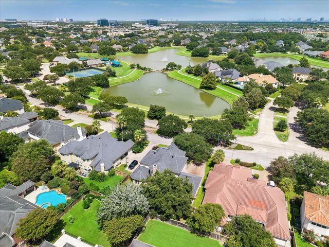 14022 Barnhart Boulevard, Houston, TX 77077