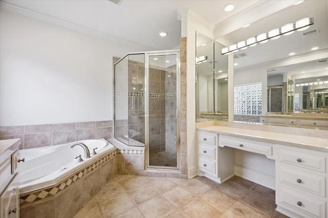 14022 Barnhart Boulevard, Houston, TX 77077