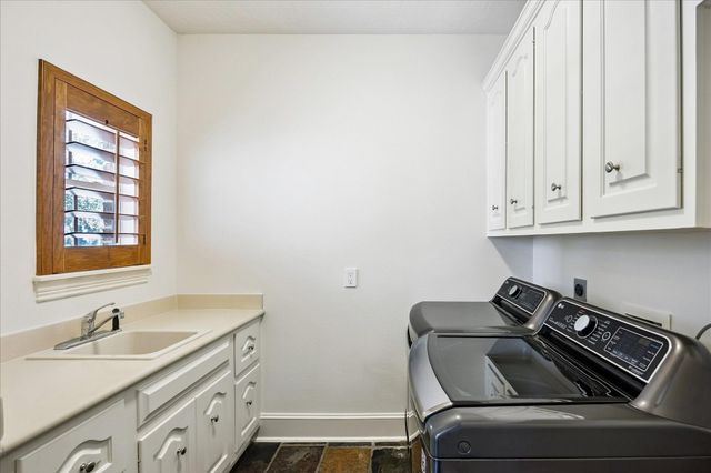 14022 Barnhart Boulevard, Houston, TX 77077
