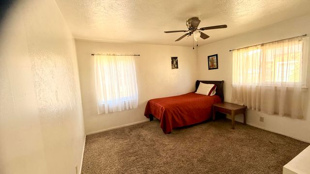 1777 E Meadow Lane, Dinuba, CA 93618
