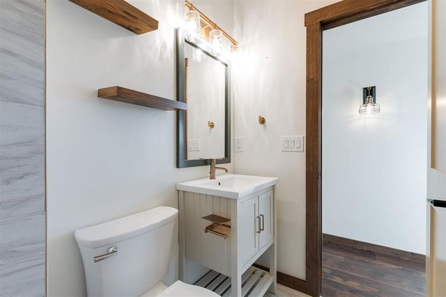 9438 Creek View, Guthrie, OK 73044
