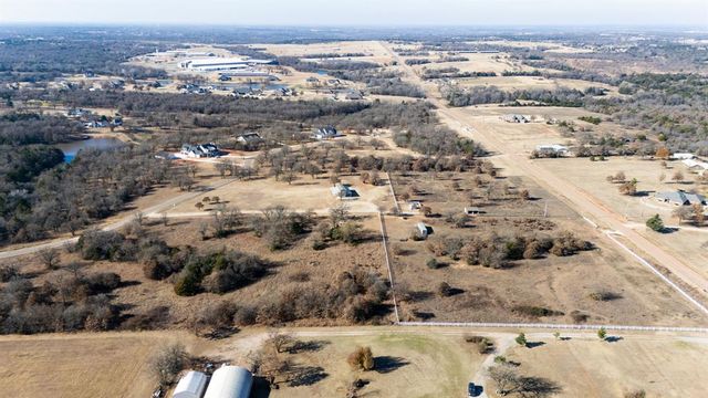9438 Creek View, Guthrie, OK 73044