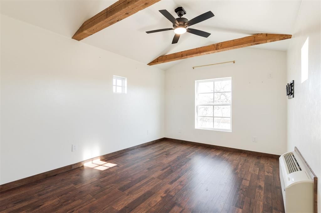 Image 36 of property listing at 9438 Creek View, Guthrie, OK 73044
