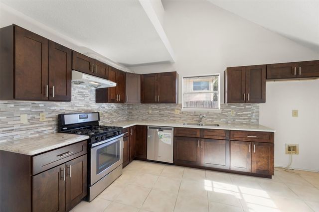 2330 Robinsons Ferry, Sugar Land, TX 77479