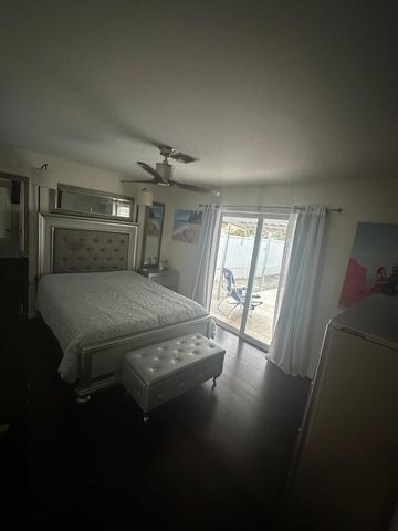 1905 S FLORIDA MANGO Road, West Palm Beach, FL 33406
