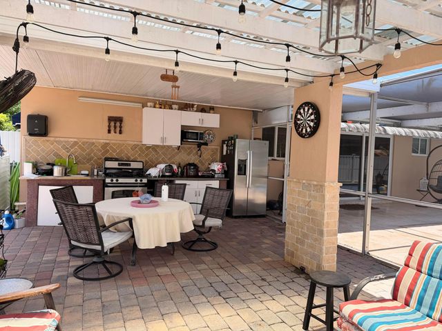 1905 S FLORIDA MANGO Road, West Palm Beach, FL 33406