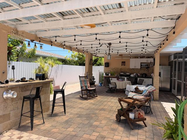 1905 S FLORIDA MANGO Road, West Palm Beach, FL 33406