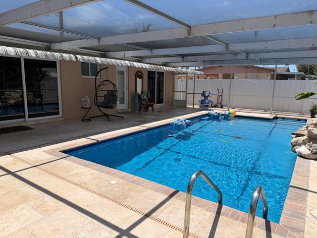 1905 S FLORIDA MANGO Road, West Palm Beach, FL 33406