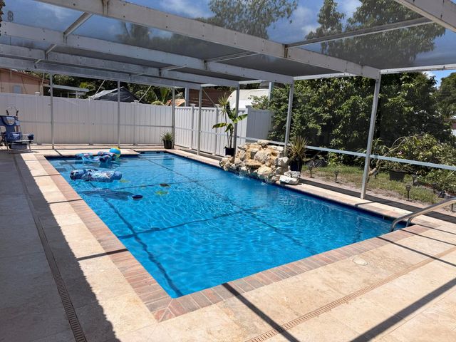 1905 S FLORIDA MANGO Road, West Palm Beach, FL 33406