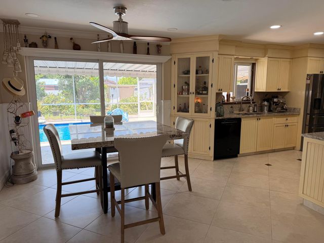 1905 S FLORIDA MANGO Road, West Palm Beach, FL 33406