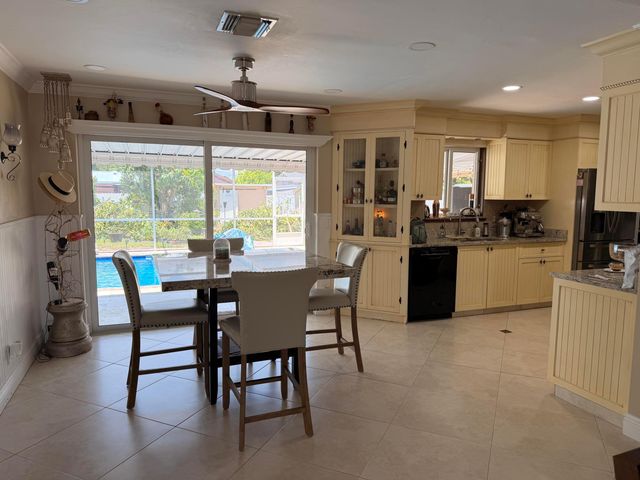 1905 S FLORIDA MANGO Road, West Palm Beach, FL 33406
