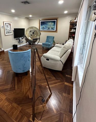 1905 S FLORIDA MANGO Road, West Palm Beach, FL 33406