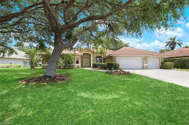 2079 Imperial CIR, Naples, FL 34110