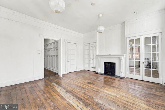 2203 SPRUCE ST, Philadelphia, PA 19103