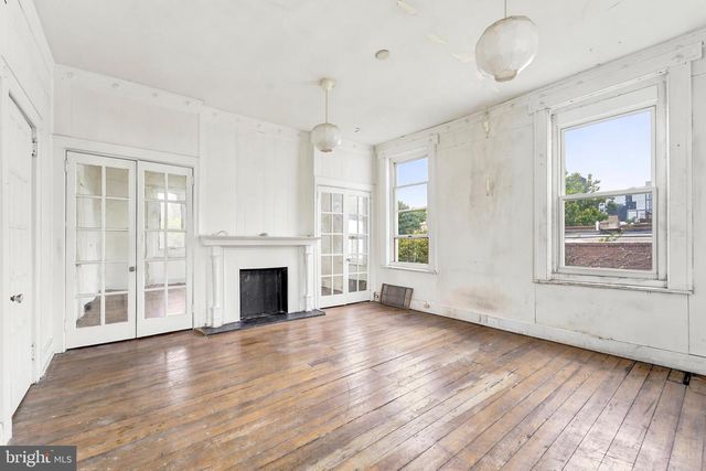 2203 SPRUCE ST, Philadelphia, PA 19103