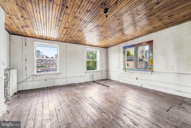 2203 SPRUCE ST, Philadelphia, PA 19103