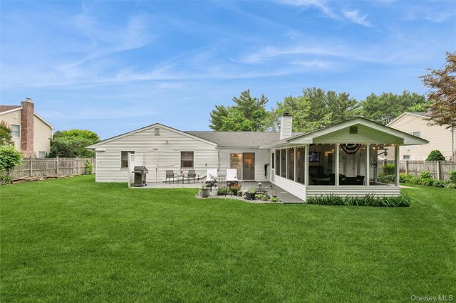 16 Parson Drive, Stony Brook, NY 11790
