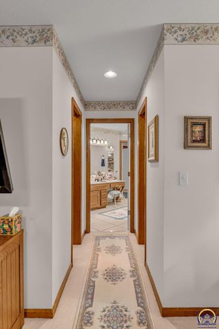 5946 SW 30th Ter, Topeka, KS 66610