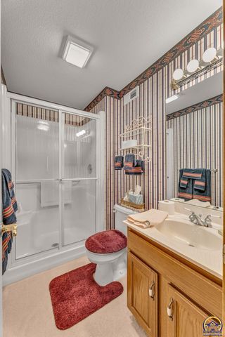 5946 SW 30th Ter, Topeka, KS 66610