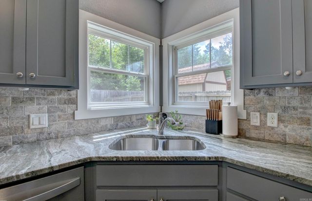 2917 Gillis Drive, Benton, AR 72015