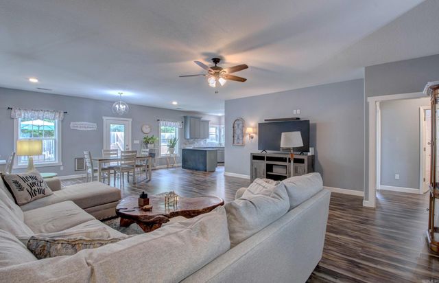 2917 Gillis Drive, Benton, AR 72015